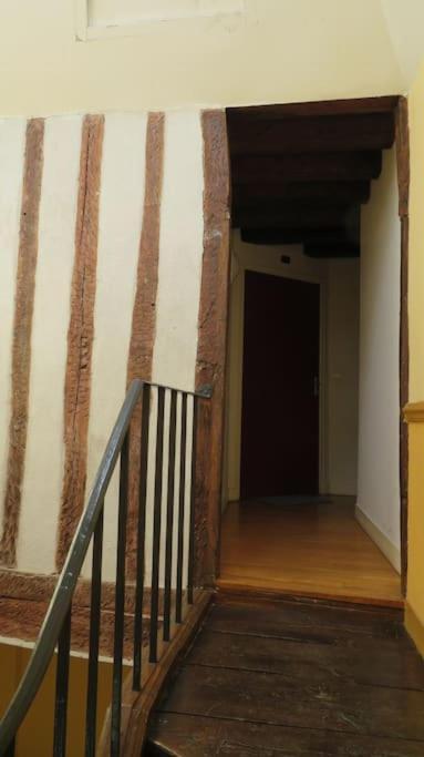 Loft De 53 M2 Centre Ville Blois,Tv Luaran gambar
