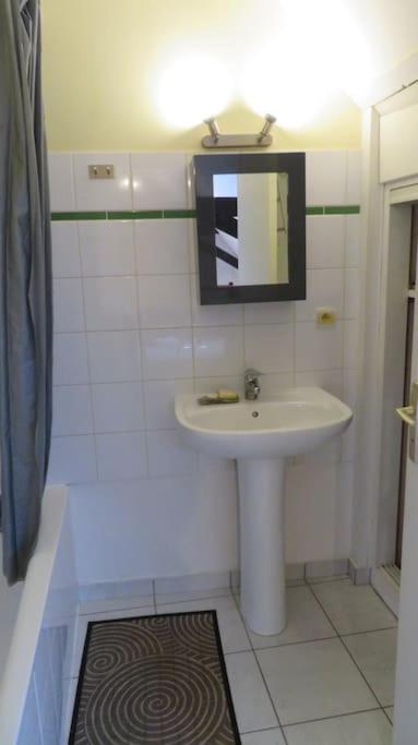 Loft De 53 M2 Centre Ville Blois,Tv Luaran gambar